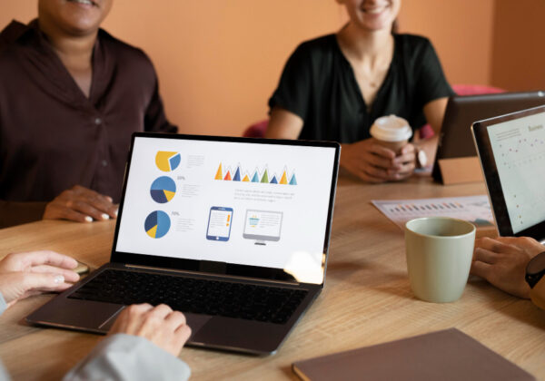 Leads Monitoring Dashboard hero img